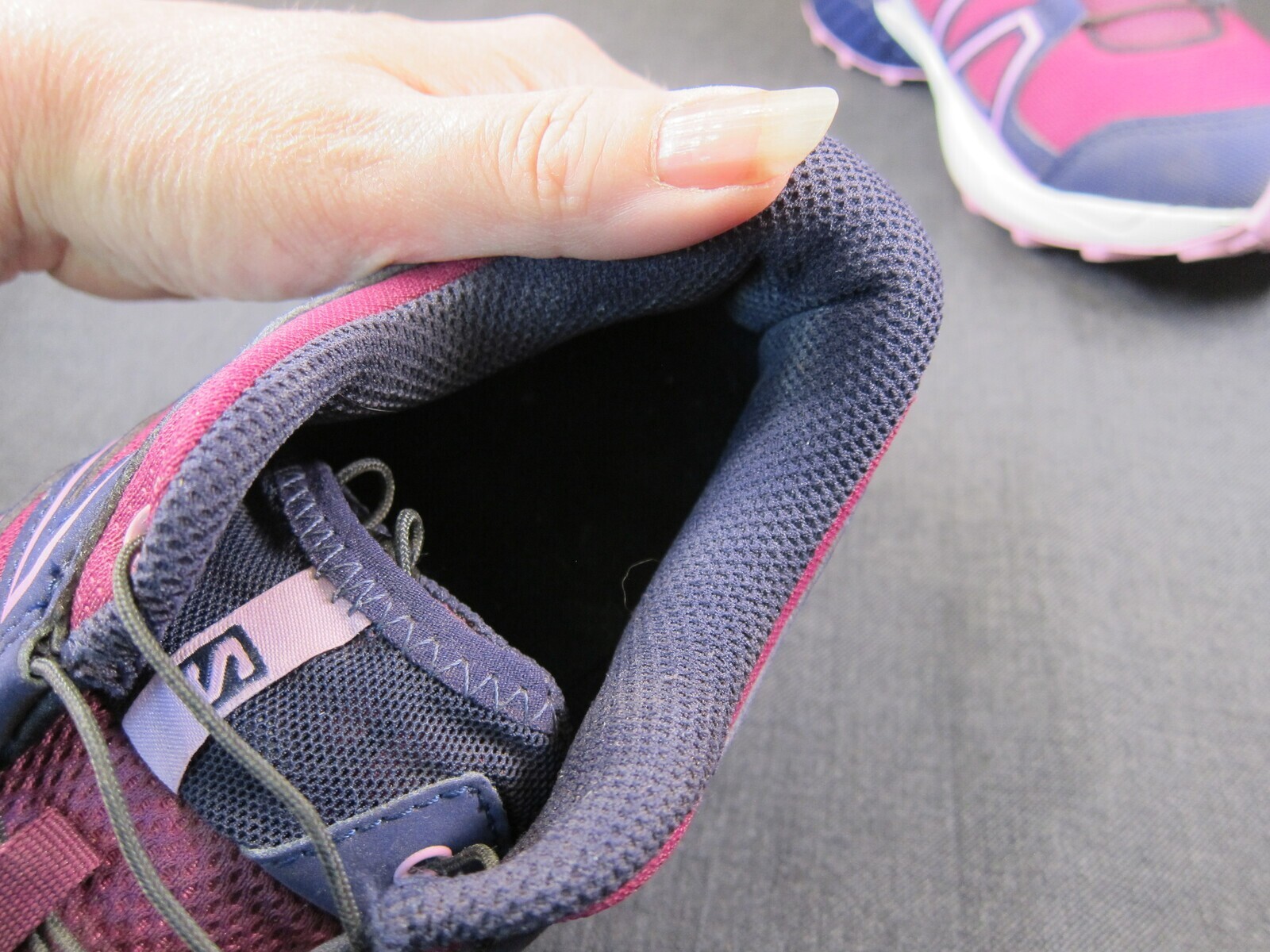 6 scarpe da ginnastica donna Salomon Speedcross J da trekking trail running scarpe indossate una volta!