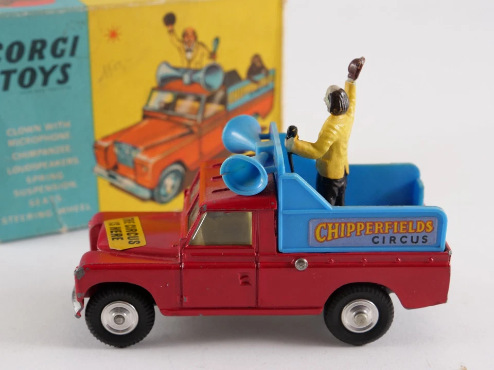 Corgi N.487 di Chipperfield Circo Land Rover Parade Veicolo IN Scatola 1/43 - Immagine 2 di 4