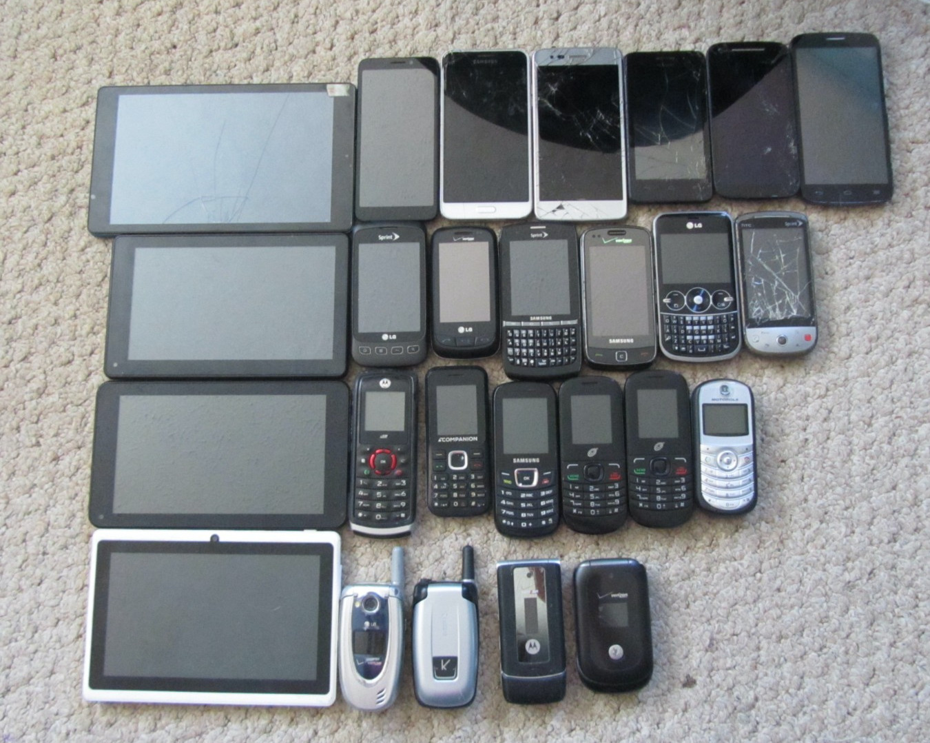 Lot of 26 used cell phones and tablets- For collection or scrap, As-is
