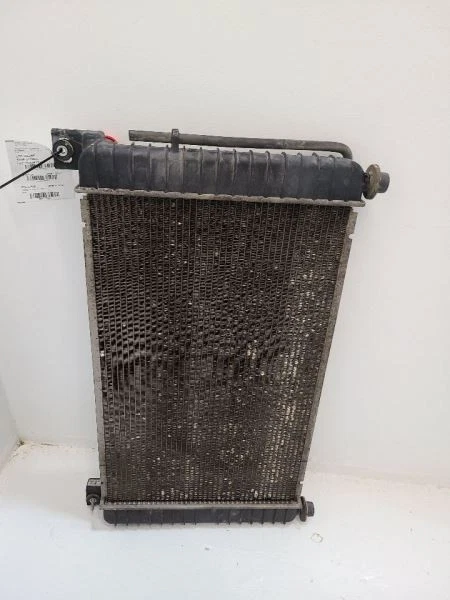 1999-2004 GMC SIERRA 1500 PICKUP 4.3L Radiator 52486601 - Image 4 of 4