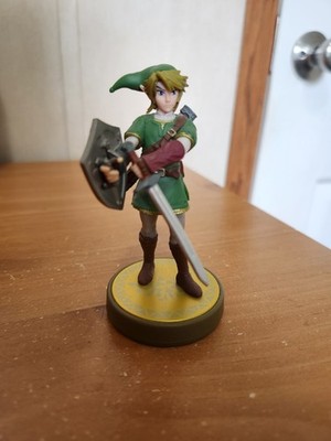Link Amiibo Twilight Princess Edition works with BOTW and TOTK