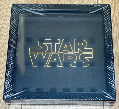 Schwarzer Vitrinenrahmen / Koffer für LEGO  Minifiguren - Star Wars Motiv - Rahmen 25,5