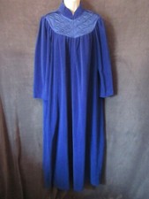 70's Vintage Vanity Fair Beautiful Blue Plush Satin Pintuck Long House Robe M