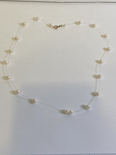 Pearl necklace floating 14K clasp 16” - Picture 2 of 5