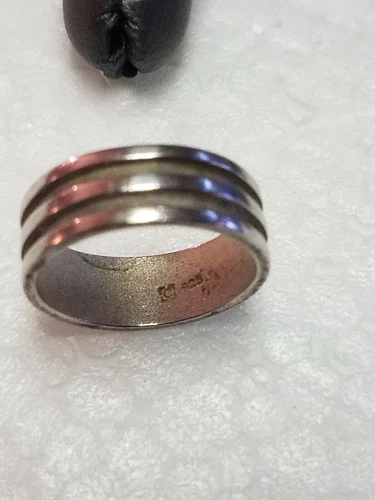 Sterling Silver Band 925 Stamped Signed Size 7 unisex Vintage