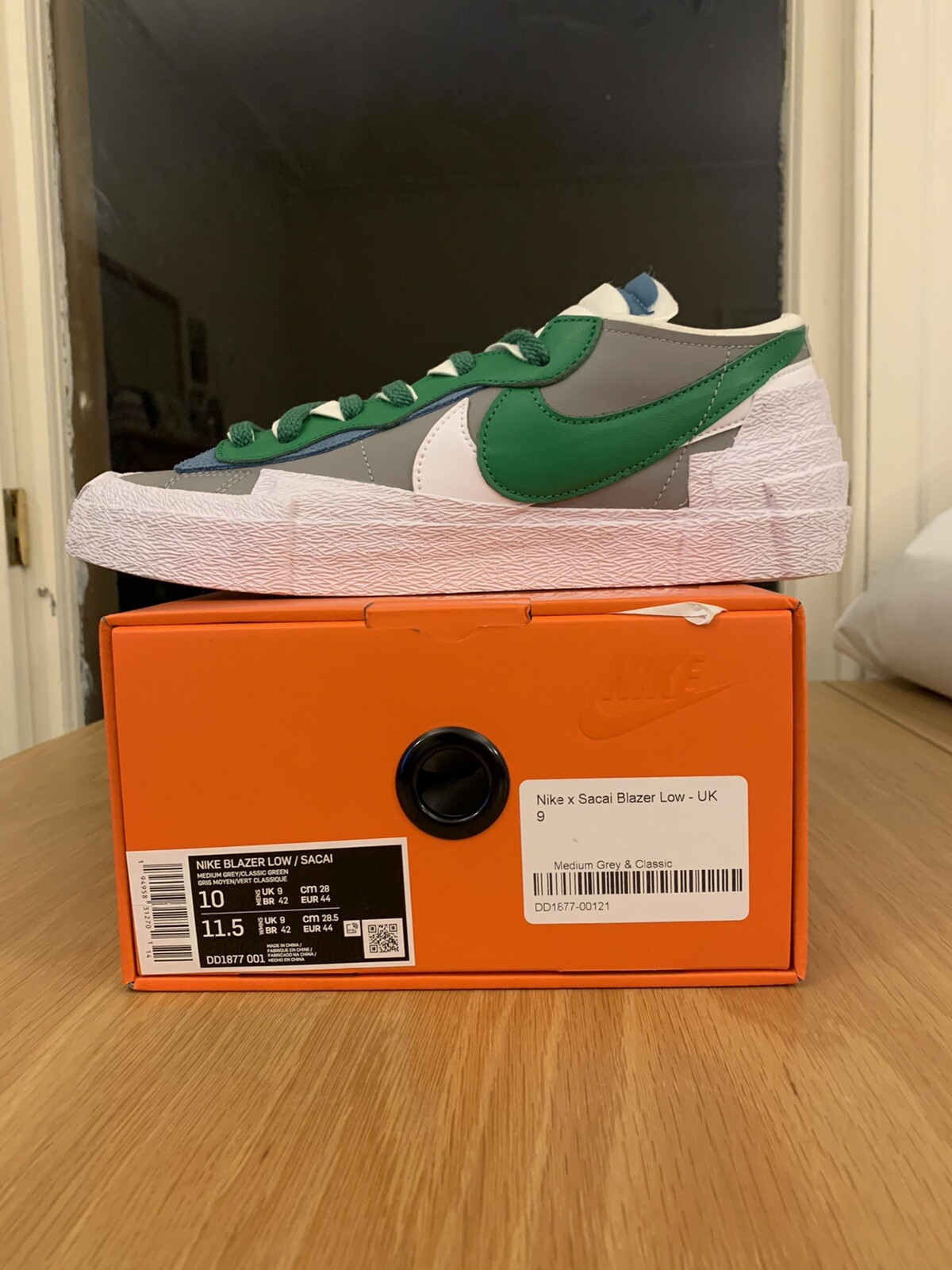 SACAI X NIKE Blazer Nike x Sacai basso classico verde UK 9 US 10 EU 44 nuovo in mano DS