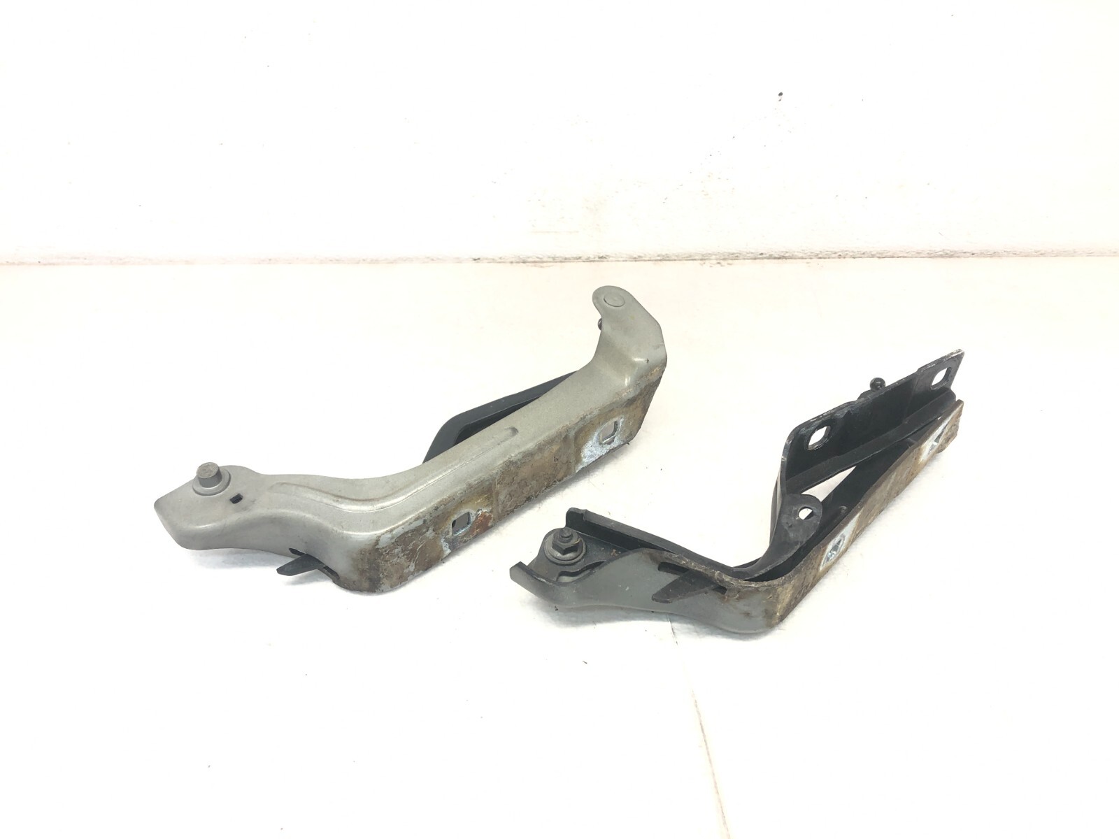 2014-2020 MASERATI QUATTROPORTE LEFT RIGHT FRONT HOOD BONNET HINGES SET X2 OEM