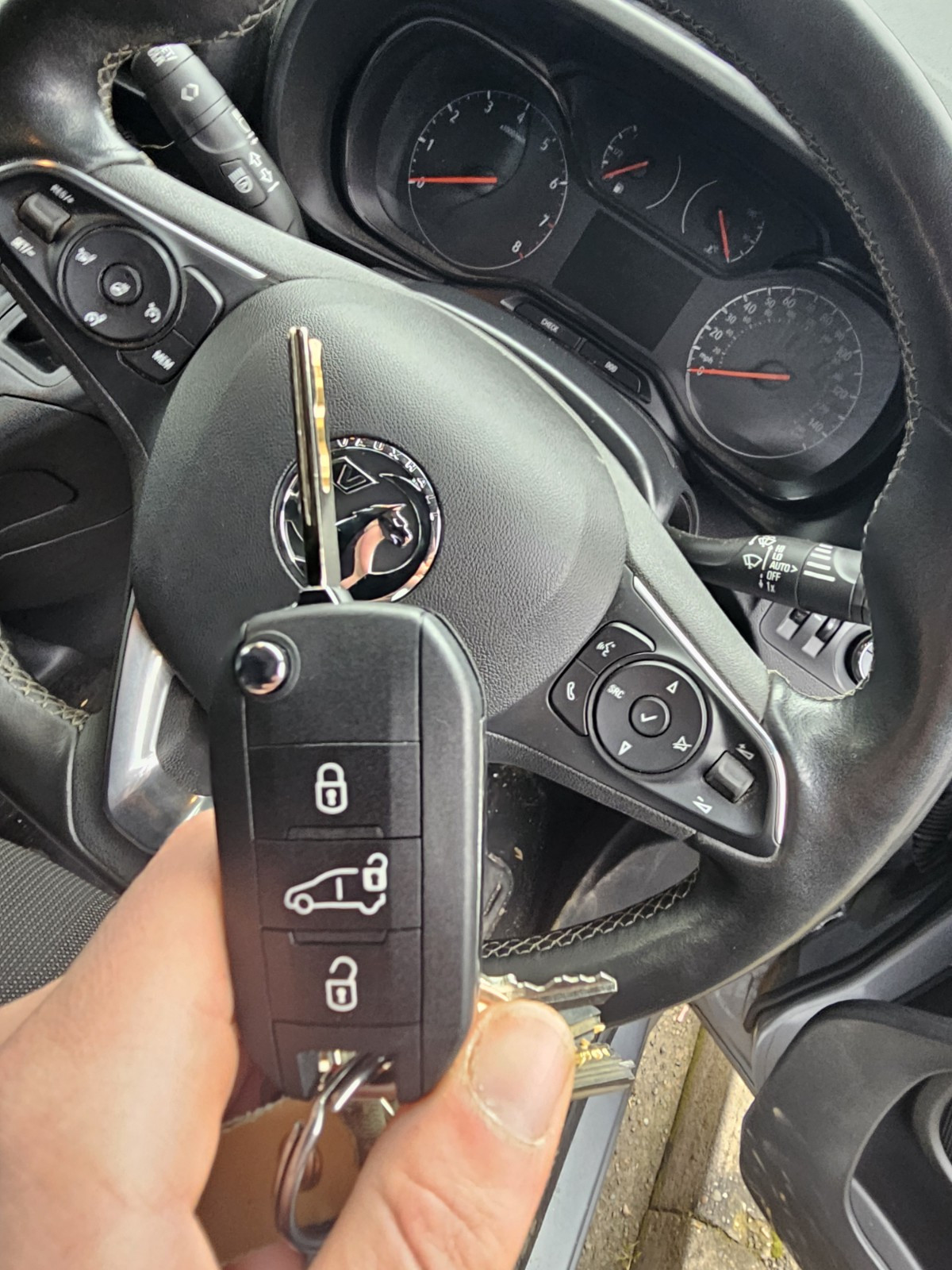 Car/van Keys Cut An Programmed