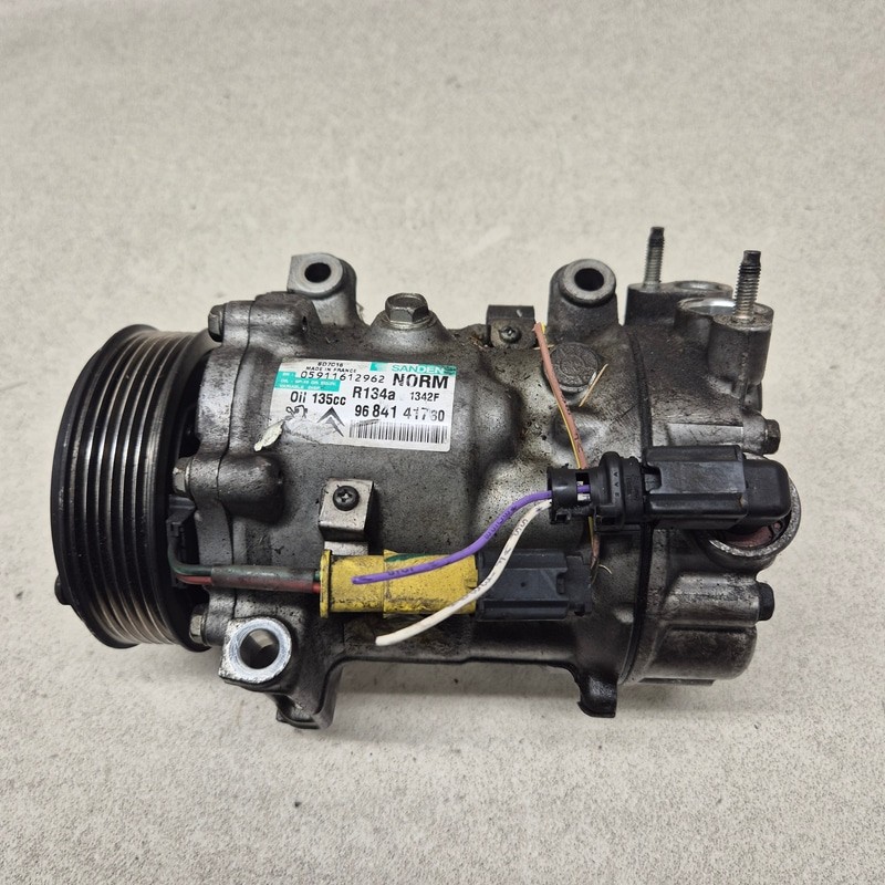 9684141780 Compressore a/c PEUGEOT 3008 HYbrid 2.0 HDi FAP aut. SUV