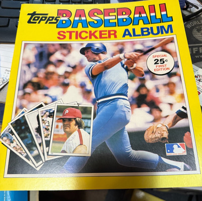 1981 Topps MLB Baseball Sticker Yearbook--GEORGE BRETT--Cover NEW UNUSED