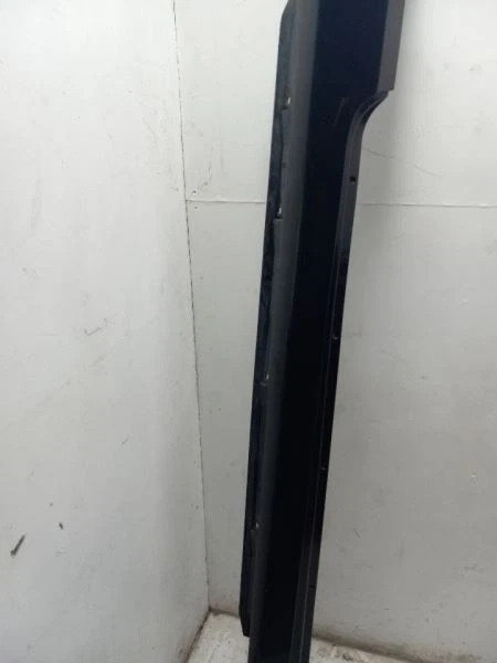 2007 TOYOTA SOLARA SLE PASSENGER SIDE ROCKER PANEL - Image 3 of 4