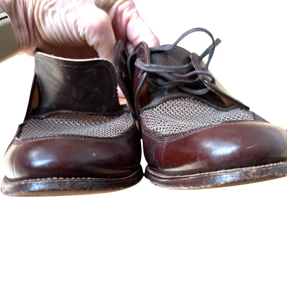 zapatos unisex M 7 / W8.5 vintage años 60 cuero almendra puntera red corbata Oxford dandy Foto 3 de 4