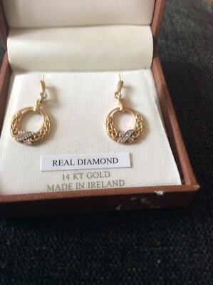 Gold Trinity Dangley With Diamond Screwbon Backs 14K