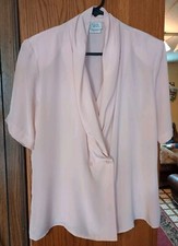 Vtg Casual Corner Soft Pink 2 Button Dress Blouse 10 Deep V-Neckline Made In USA