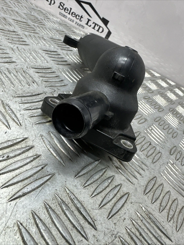 GENUINE LEXUS RX 450H 2016-2021 HYBRID THERMOSTAT HOUSING - Image 4 of 4