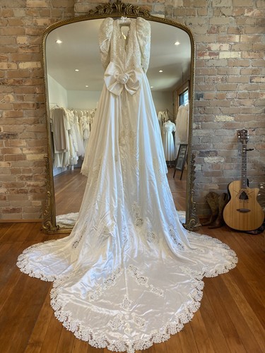 Puff Sleeve Wedding Long Train Lace 