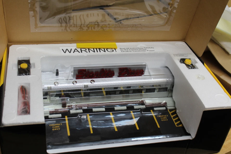 K-LINE #K42404 STARLIGHT DINER - Image 2 of 2