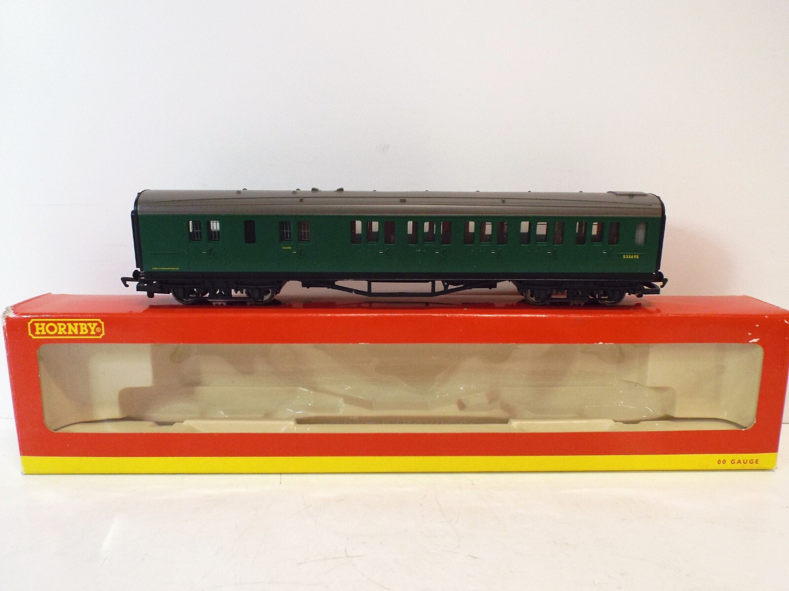 HORNBY R4124C SOUTHERN REGION BRAKE S3569S IMMACULATE BOXED (C1173)