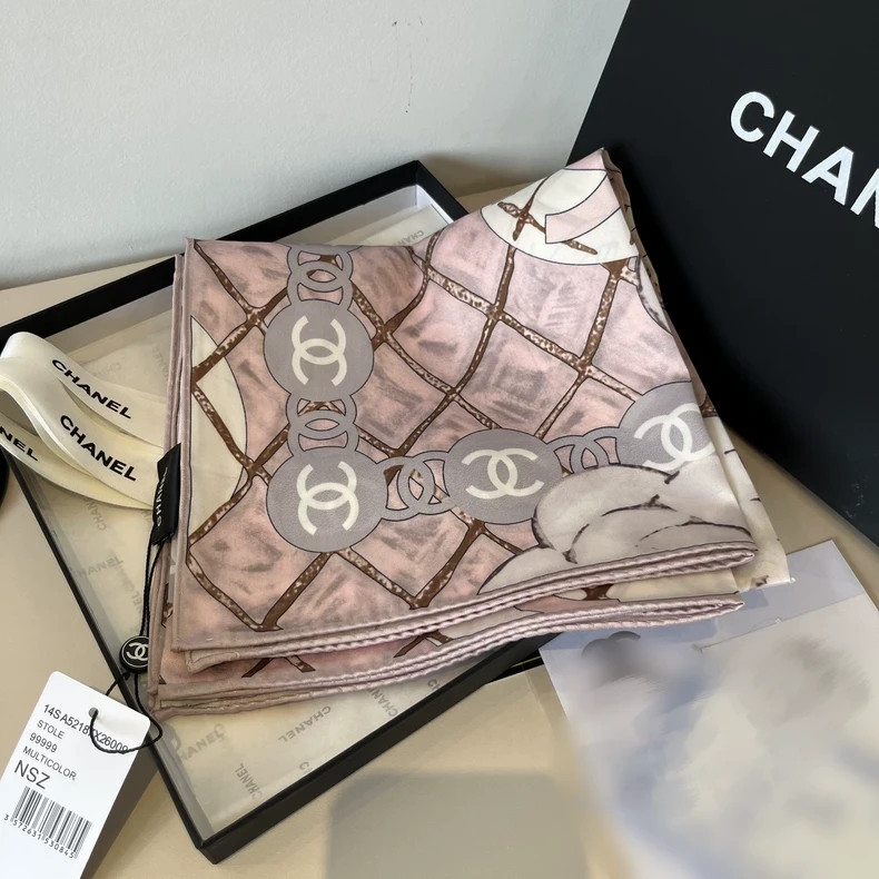 Chanel classic Mulberry silk pink camellia decorative square scarf/shawl 90*90cm