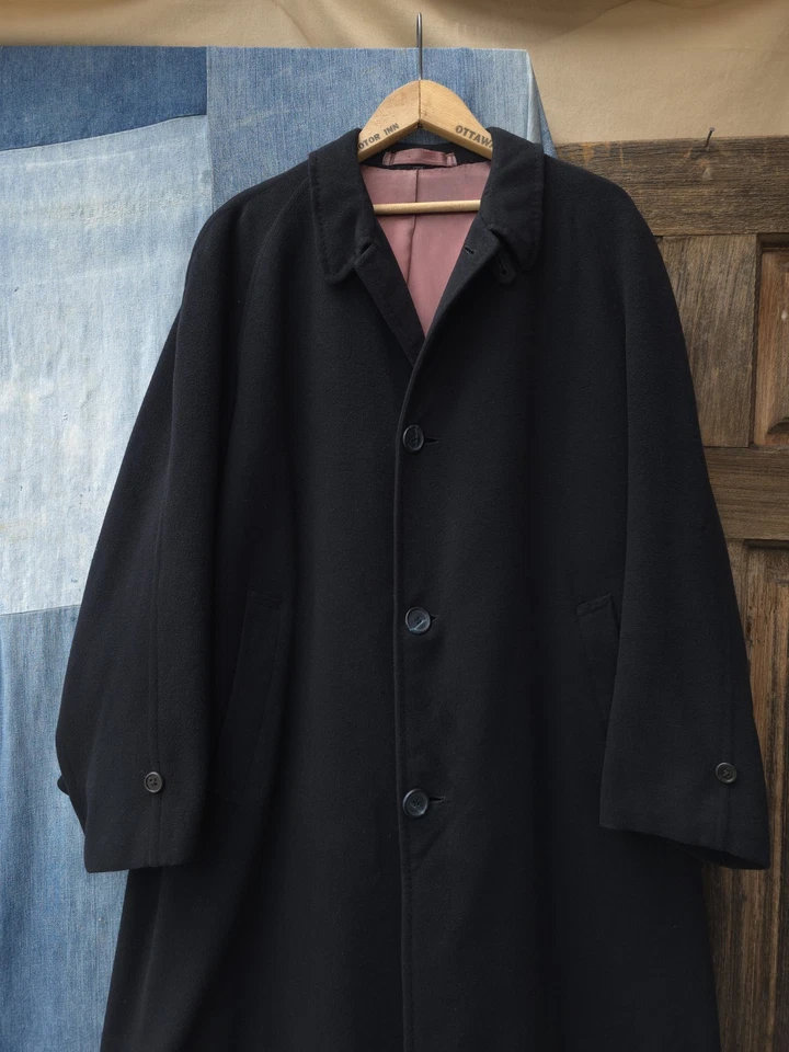 Vintage 1950s M.E. Alexander Co. Black Cashmere Raglan Sleeve Overcoat Men's L - Image 2 of 4