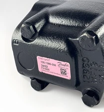 Char-Lynn 105-1386-006 Danfoss Hydraulic Motor 2000 Series Open Box thumbnail 6
