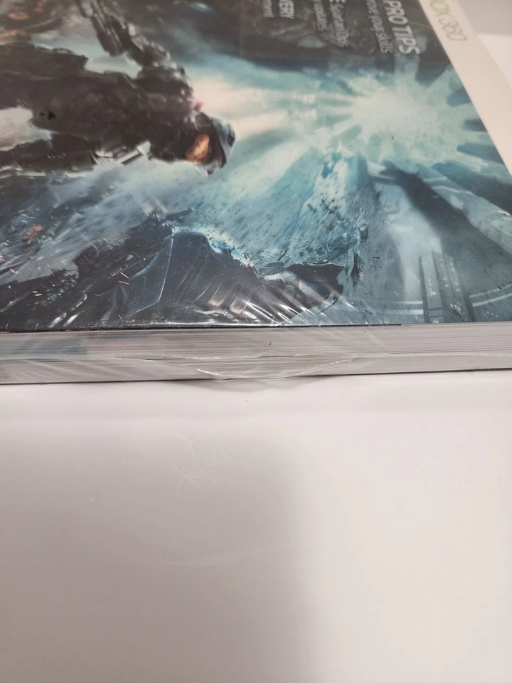 Halo 4 Paperback Official Strategy Guide - Image 4 of 4