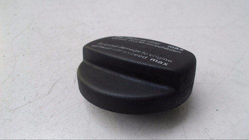 Öldeckel Deckel ÖL 1110180302 1991 CCM 80 KW Mercedes-benz B 180 CDI DPF Bj 2005