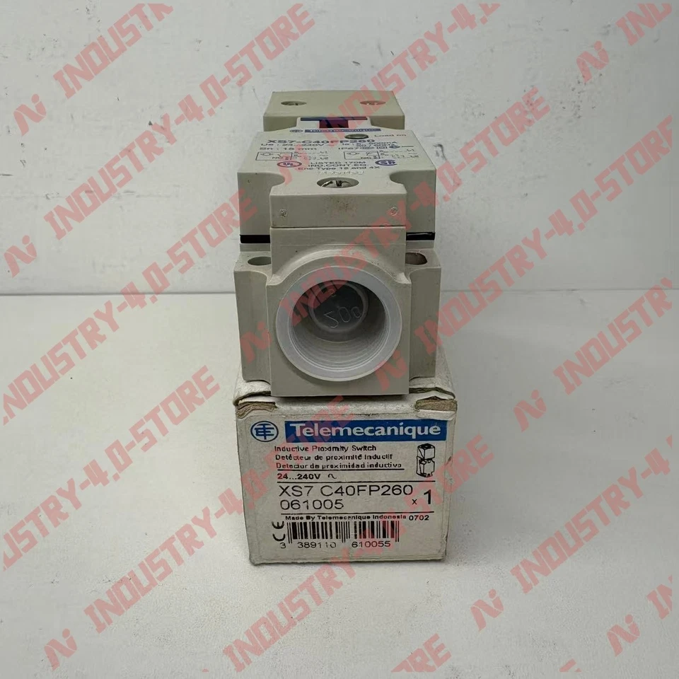 1PCS New Schneider Telemecanique XS7-C40FP260 Block Inductive Proximity Switch S - Image 2 of 4