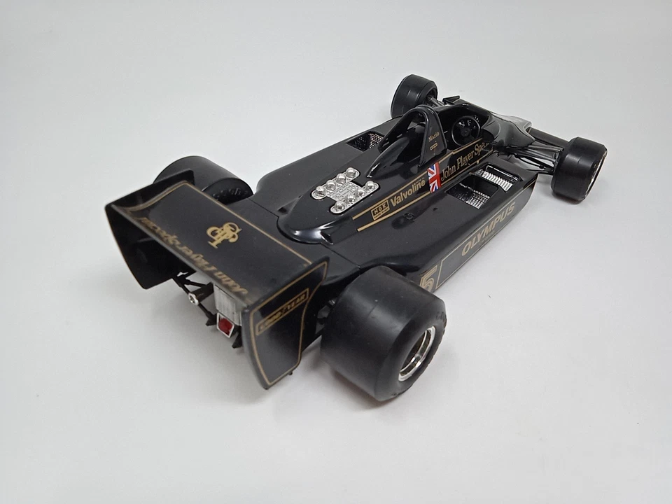 Bburago Lotus John Player Special Mario Andretti Scala 1:14 - MADE IN ITALY - Immagine 3 di 4