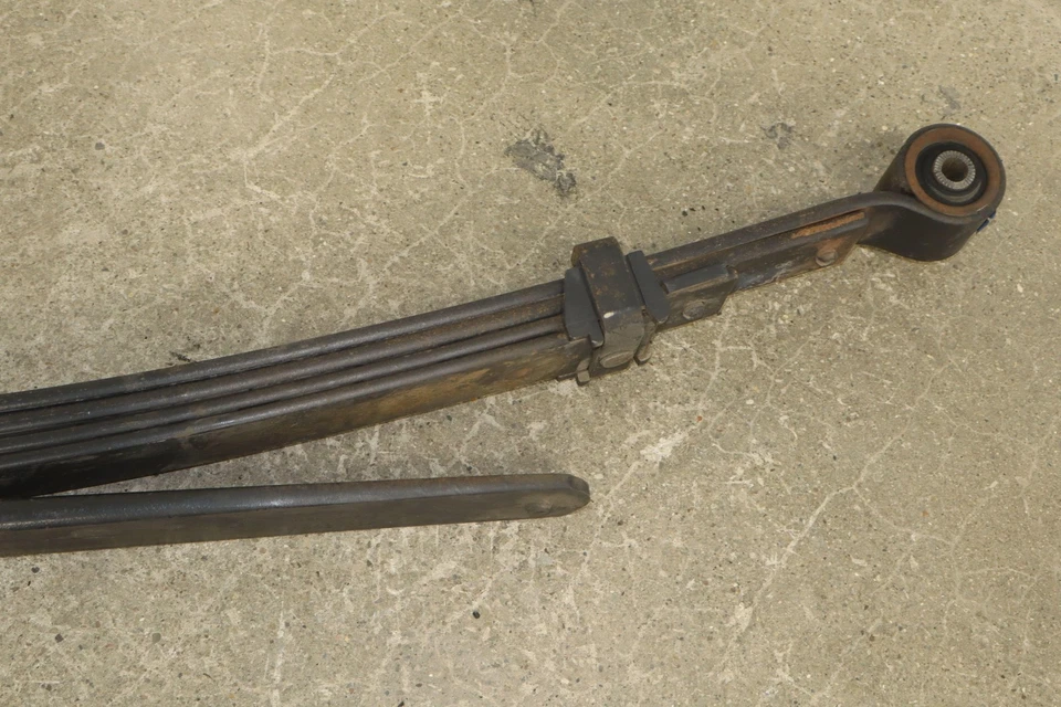 01-10 Chevy GMC 2500HD OEM Rear Leaf Springs Pair Left/Right Southern Foto 2 de 4