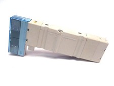 SMC SY7401-5NZ1 Pneumatic Solenoid Valve 5 Port