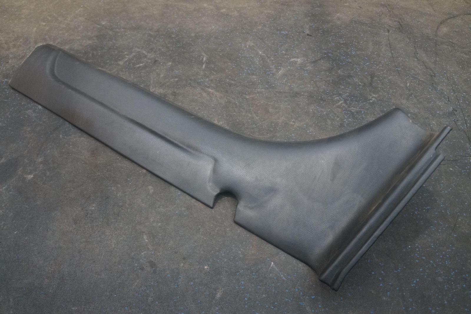 Right Lower Sill B Pillar Trim Panel 402853906 Lamborghini Gallardo Spyder 2010