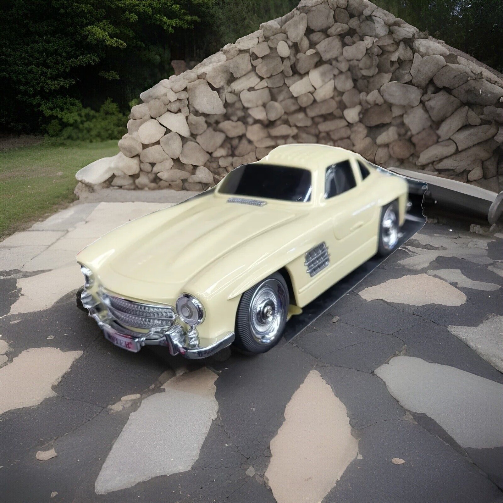 Bluetooth Speaker Car WS-300SL with USB Recharge FM Radio TF Card Support-image