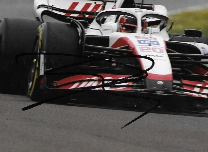 Photo 8x10 signée Kevin Magnussen Formule 1 Haas Racing #1