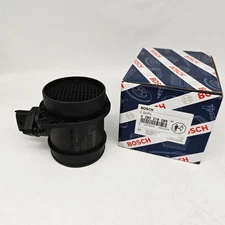Bosch Mass Air Flow Sensor MAF For 02-07 Volvo S80 C70 V70 V50 S40 XC90 2.5L