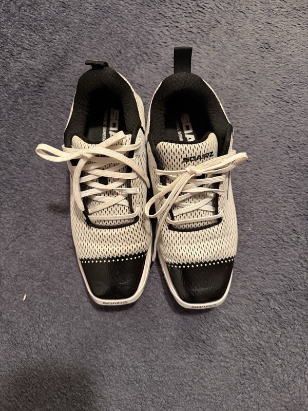 Sqairz Women’s Golf Shoes Size 9.5 Black Cap Toe