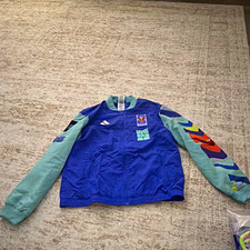 FIFA Unisex L Blue/Teal Volunteer Heart Graph...