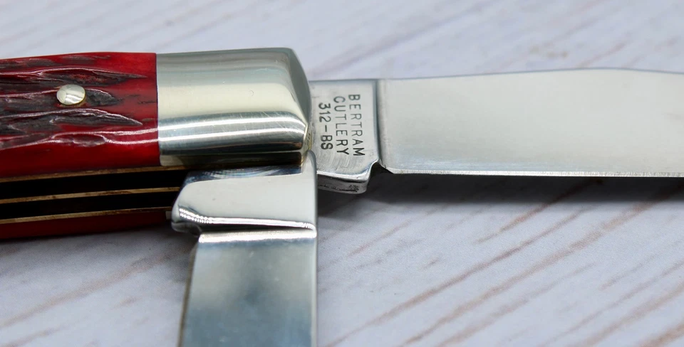 Hen & Rooster Solingen 312 BS 2000 rojo oscuro jigged Bone Trapper Foto 4 de 4