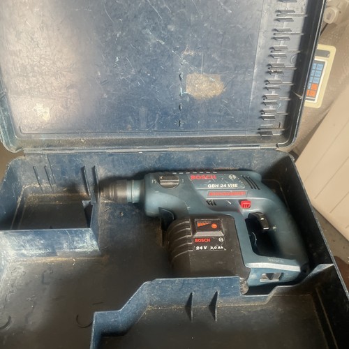 Bosch GBH 24 VRE SDS Hammer Drill 24V with 3,0ah battery and Case - Picture 4 of 5