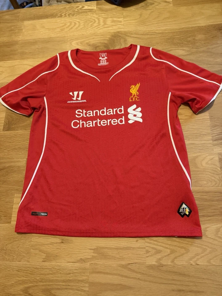 Vintage 2014/15 Kids Liverpool FC Home Football Kit - Size 4-5yr old - Image 2 of 4