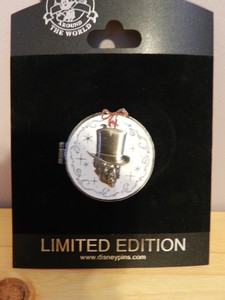 DISNEY-STORE-ONLINE-A-CHRISTMAS-CAROL-POCKETWATCH-PIN-LIMITED-EDITION-OF-250