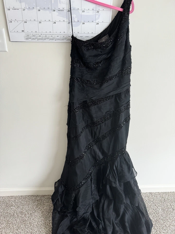 Theia Women’s Mermaid Black Beaded Gown Size 12 - Image 4 of 4