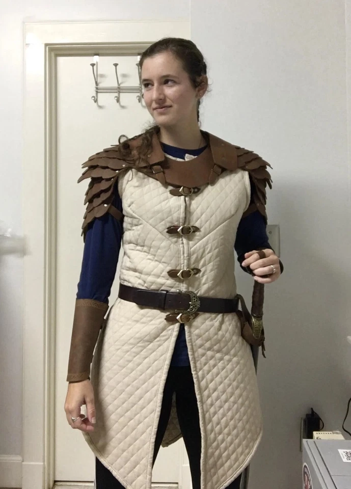 Medieval Grueso Acolchado Algodón Gambesón Mujer Protector Aketón Chaqueta Invierno Lar Foto 2 de 4