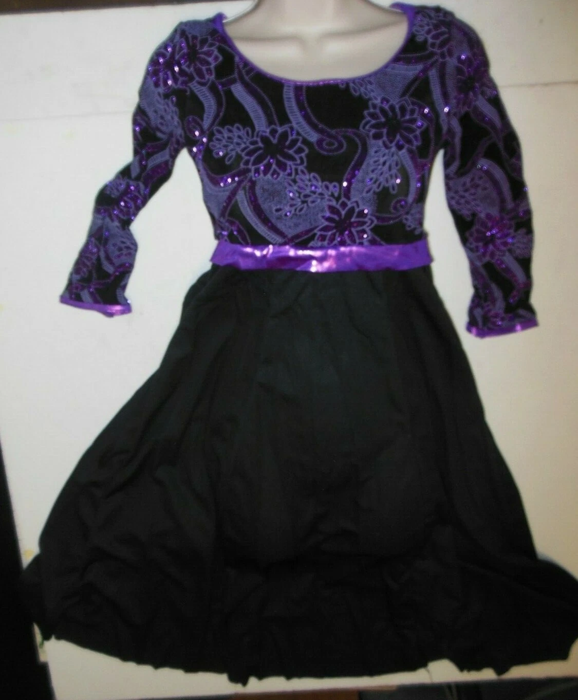 Picture 4 of 9