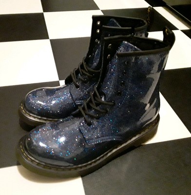 dr martens galaxy