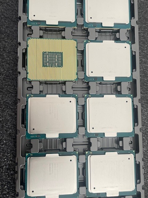 CPU intel CONFIDENTIAL QH8G ES 2.20 USA intel CONFIDENTIAL QH8G ES 2.20 USA