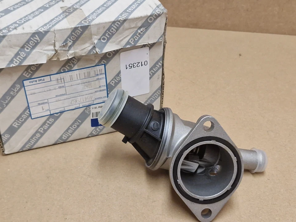 Termostato refrigerante Fiat Brava Bravo 1995-2001 1.4 46417962 genuino NUEVO OEM Foto 2 de 4