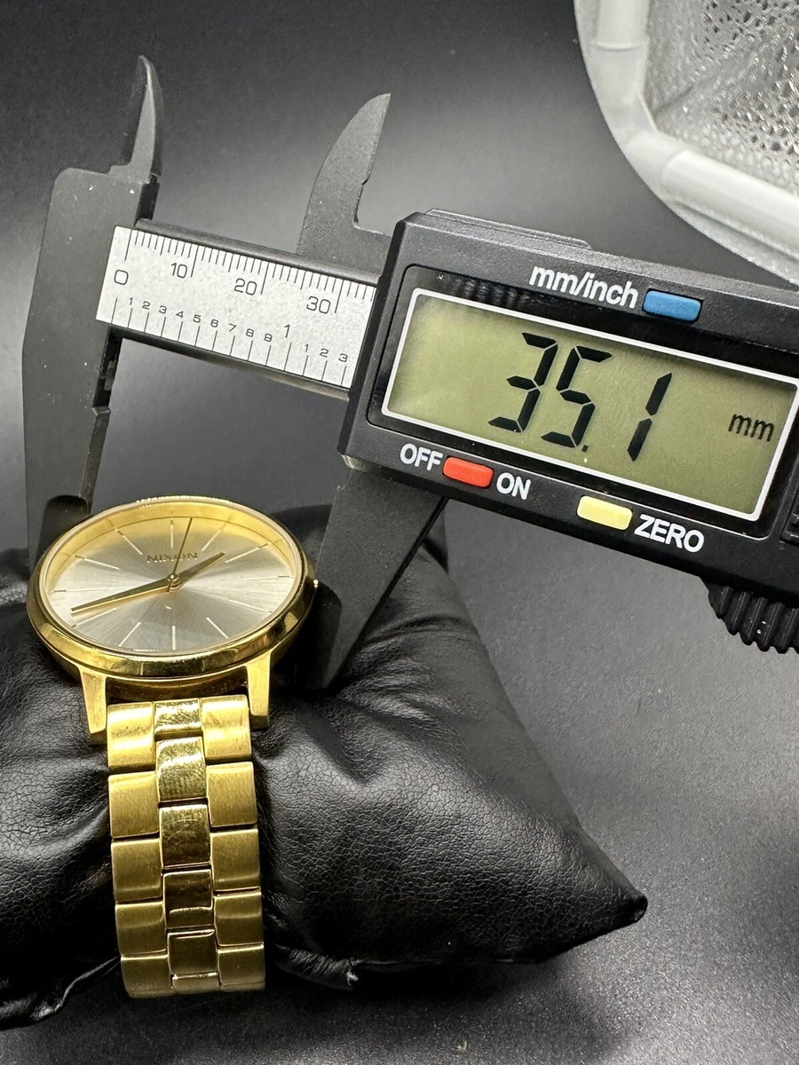 Nixon Movin display picture 1