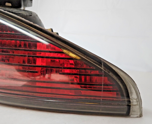 93-97 Dodge Intrepid Right Taillight. With hardware, fixtures - Pig tails. - Picture 4 of 13