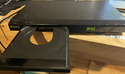 Sony CD/DVD Player Model DVP-SR200P with Remote Tested & Working FREE SHIPPING